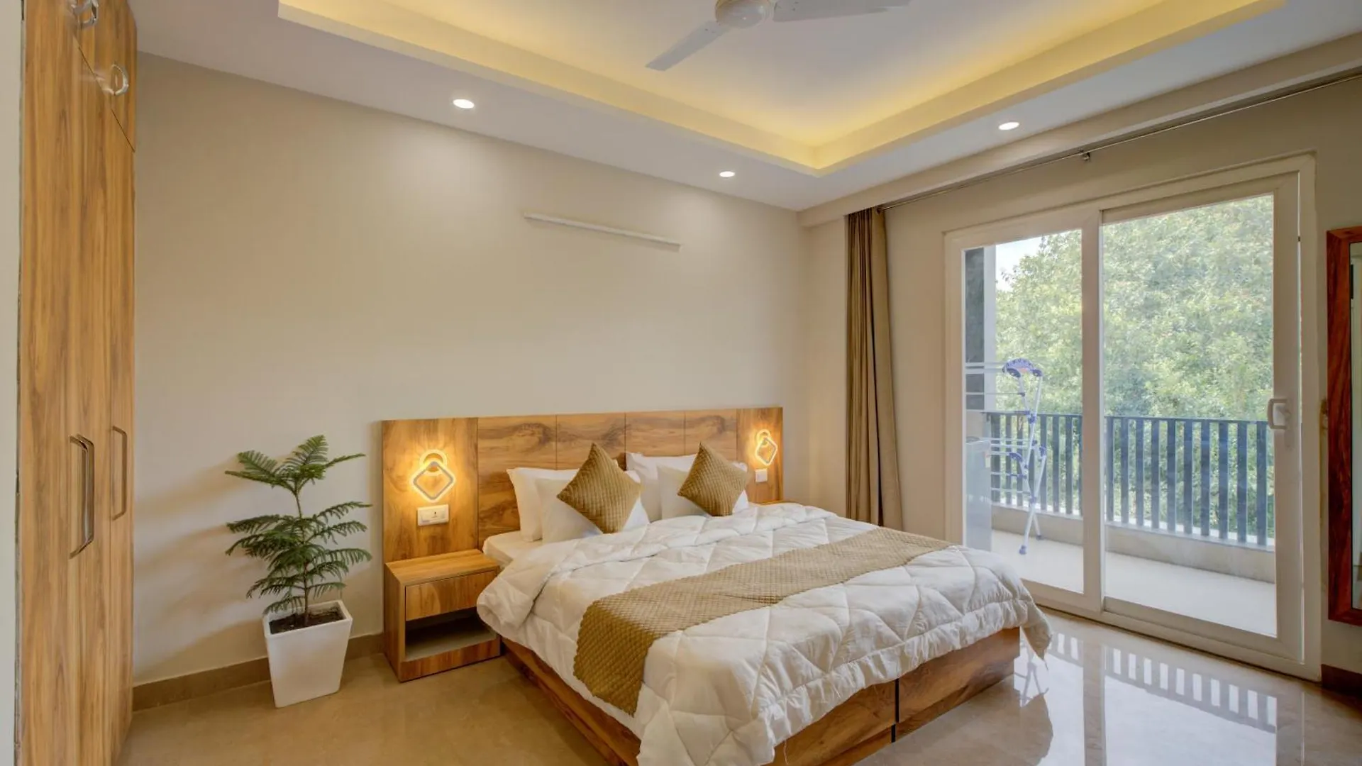 The Lodgers Luxury 1 Bhk Serviced Apartment Near Golf Course Road Gurugram グルガウン 0*,